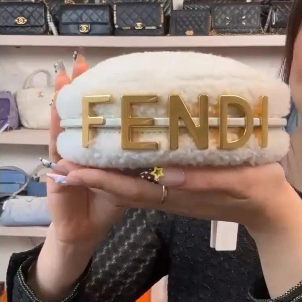 Fendi Gold Accent White Key‎ Holder